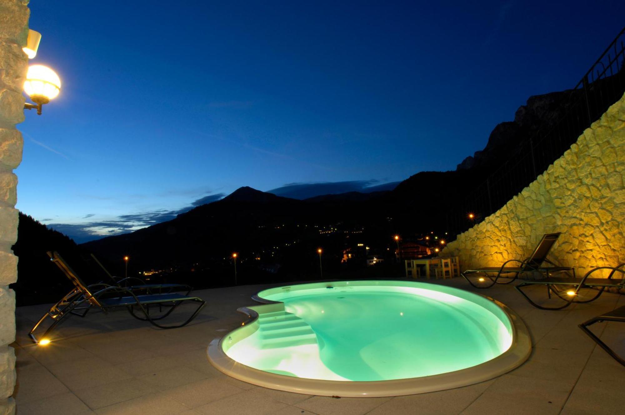 Hotel Garni La Tambra Selva di Val Gardena Exteriér fotografie