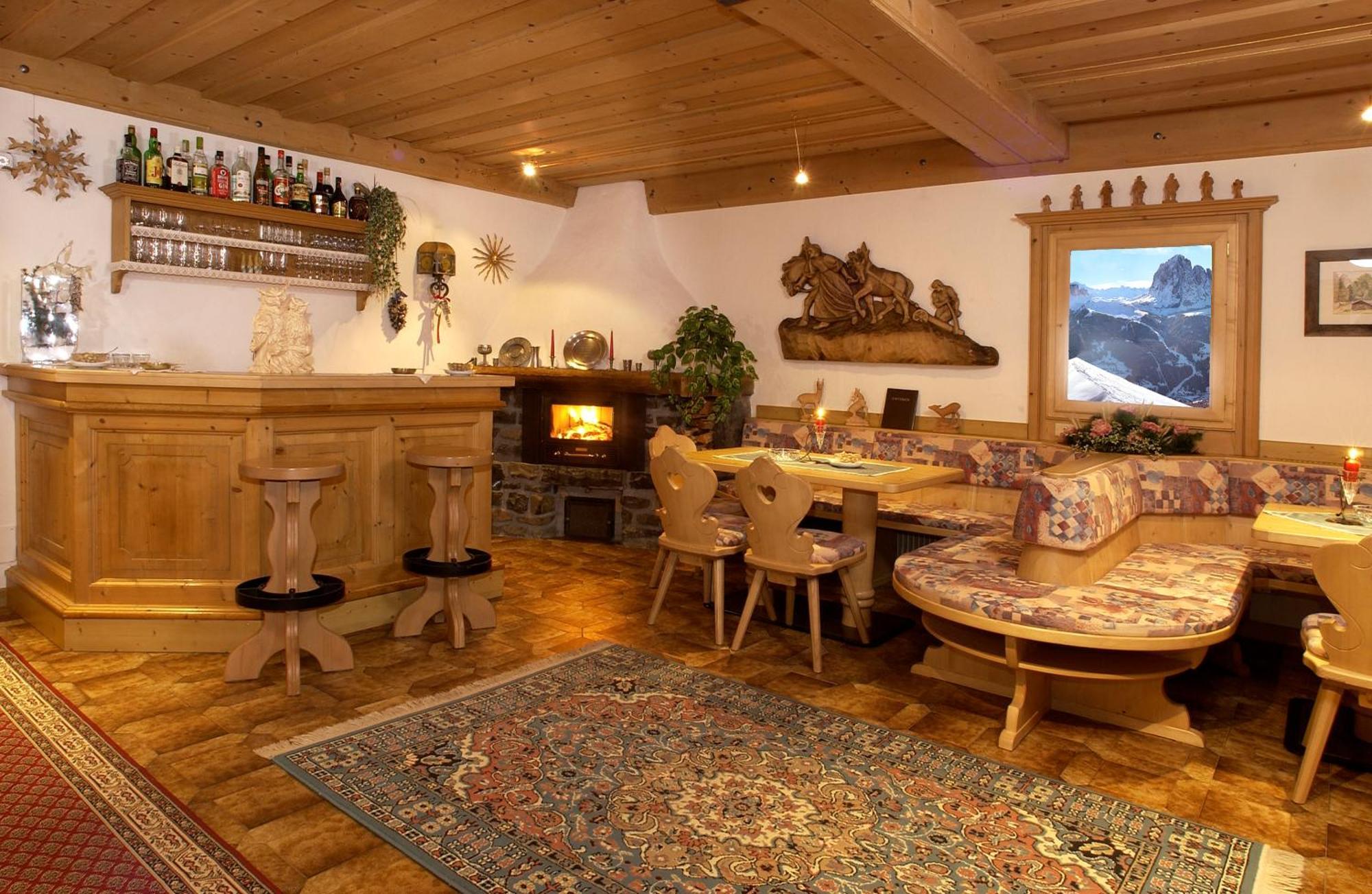 Hotel Garni La Tambra Selva di Val Gardena Exteriér fotografie