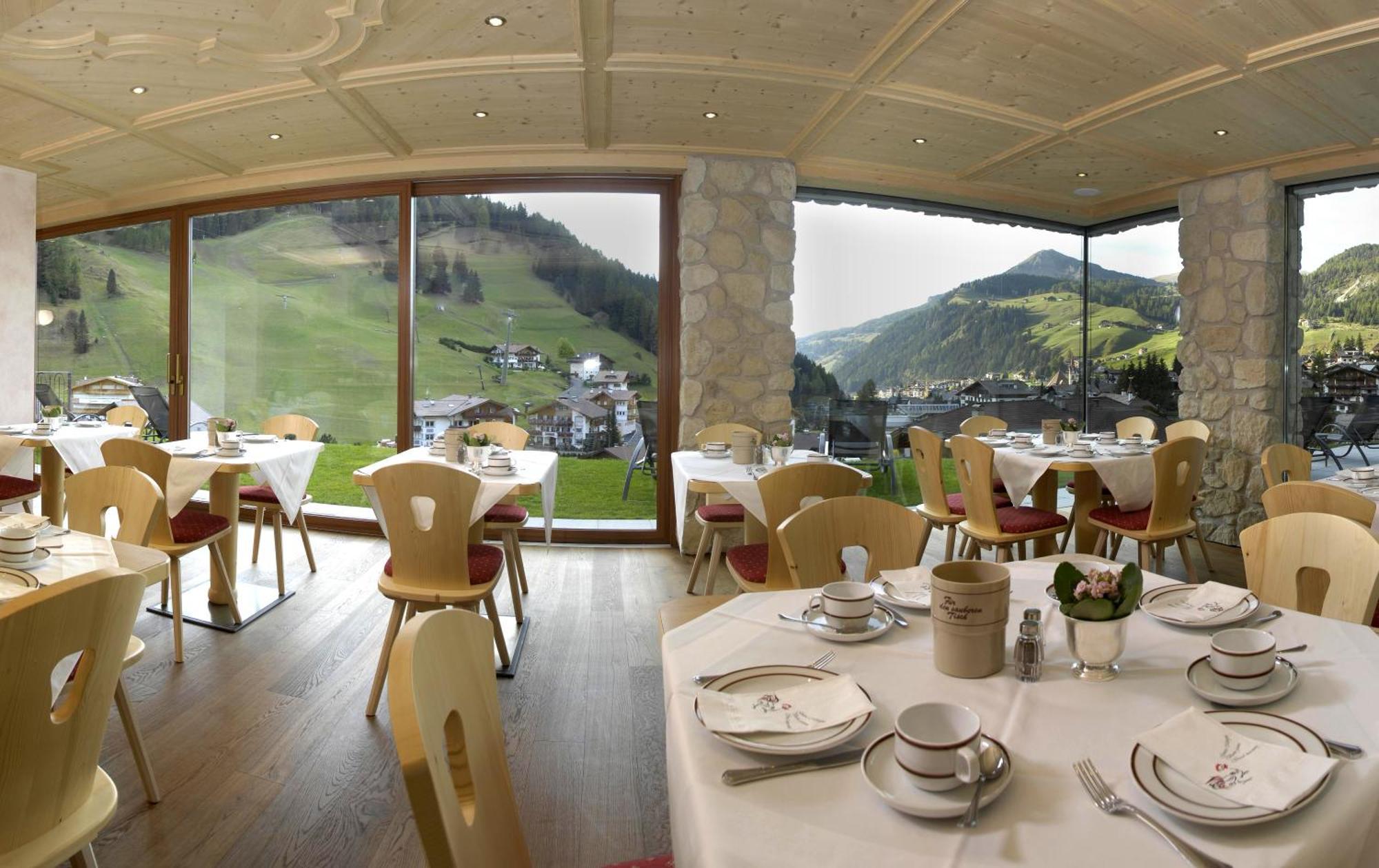 Hotel Garni La Tambra Selva di Val Gardena Exteriér fotografie
